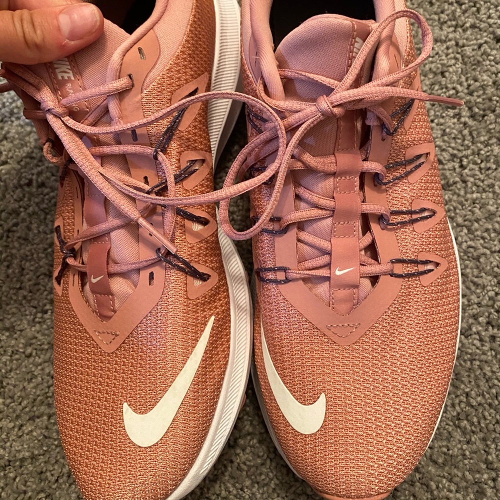 Nike tennis shoes